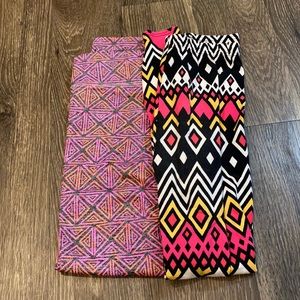 Bundle of 2 patterned leggings